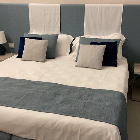 Hercules Suites Noto Exteriör bild