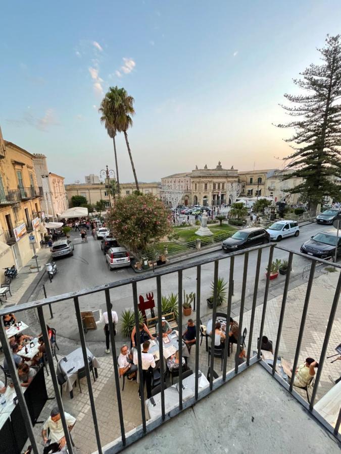 Hercules Suites Noto Exteriör bild